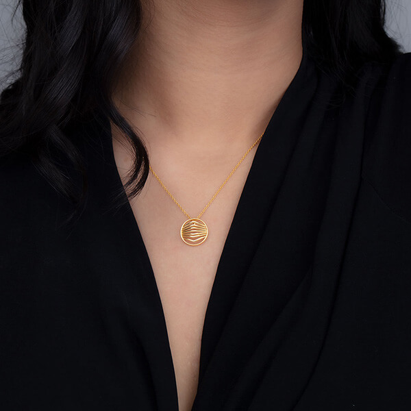 18k Gold Charm Pendant